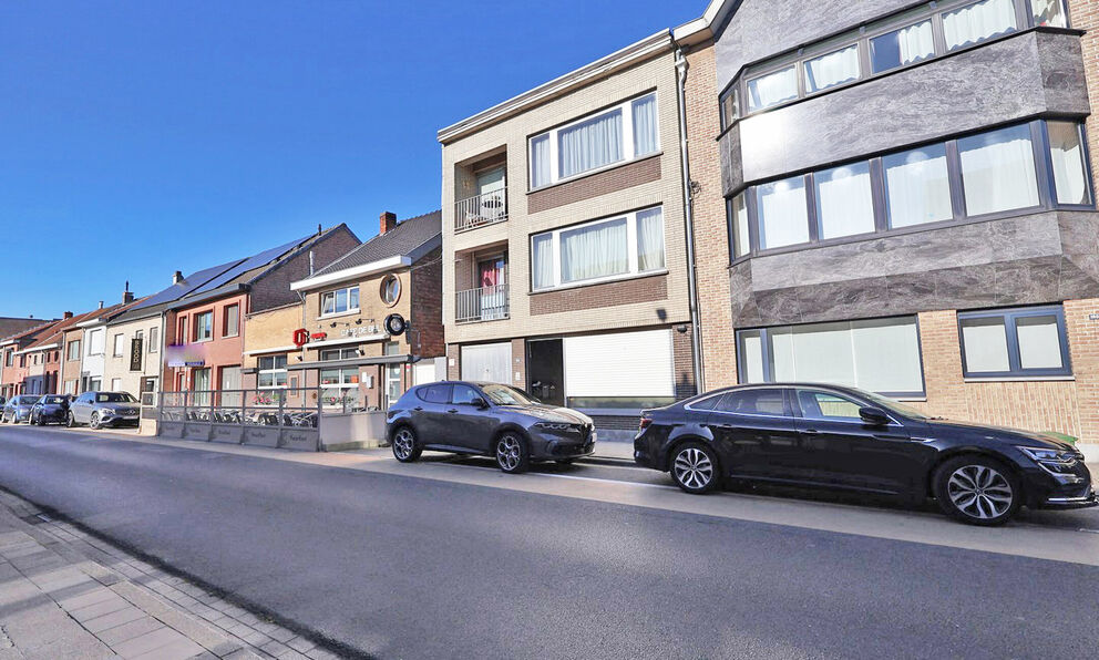 Appartementsgebouw te koop in Beveren